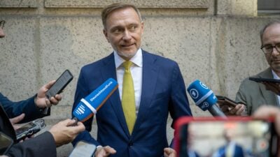 „Milliarden Euro sparen“: Lindner will bei Bürgergeld kürzen – Scholz reagiert kühl