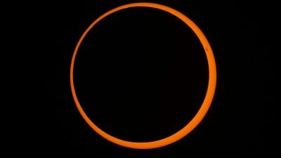 Menschen in Südamerika sehen ringförmige Sonnenfinsternis