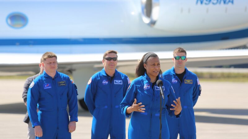 Der russische Kosmonaut Alexander Grebenkin und die Nasa-Astronauten Michael Barratt, Jeanette Epps, sowie Matthew Dominick kehren nach Monaten im All zur Erde zurück und sollen am Freitag eintreffen. (Archivbild)