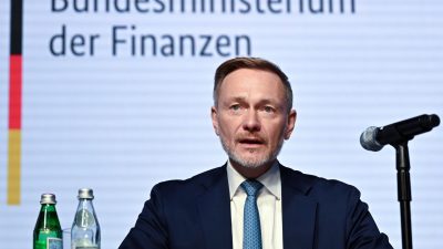 Lindner warnt: Neue Ausgabenwünsche dürfe es nicht geben. Stattdessen müsse noch mehr gespart werden.