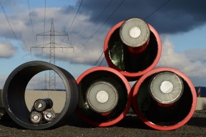 Ökostrom von Nord nach Süd – die ersten Kilometer sind verlegt