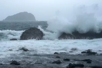 Hunderttausende Menschen in Vietnam bringen sich wegen Taifuns in Sicherheit