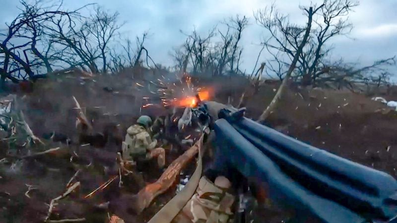 Russische Soldaten haben die Stadt Cherson beschossen. (Archivbild)