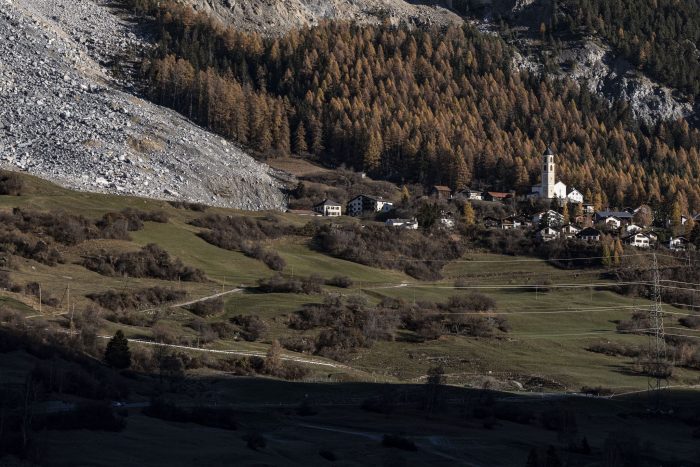 Der rund 500 Jahre alte Altar wurde aus der Kirche von Brienz in Sicherheit gebracht.