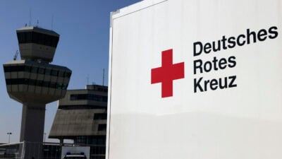 DRK entlässt 400 Mitarbeiter im größten Flüchtlingslager Deutschlands