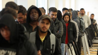 Studie: Ausländerfeindlichkeit im Westen Deutschlands gestiegen