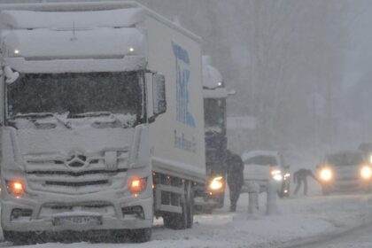 Wintersturm sorgt für Chaos in Großbritannien, Irland und Frankreich