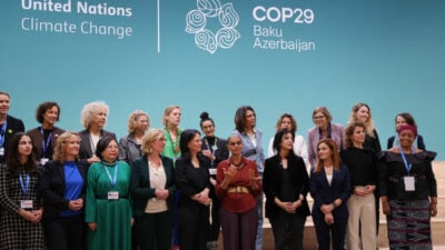 Baku: Baerbock kritisiert „Machtspiele“ von Öl- und Gasstaaten – 300 Milliarden für Klimafinanzierung