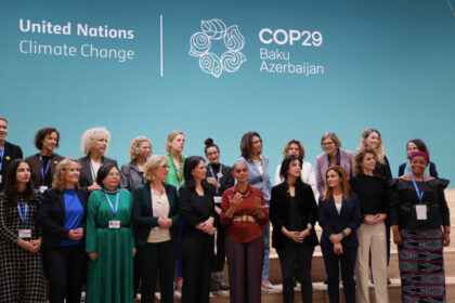 Baku: Baerbock kritisiert „Machtspiele“ von Öl- und Gasstaaten – 300 Milliarden für Klimafinanzierung