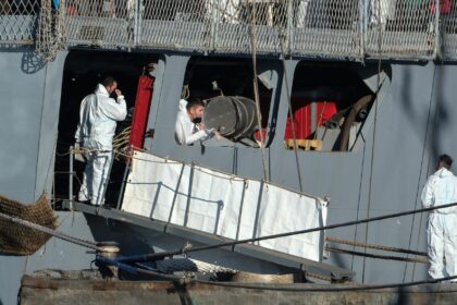 Streit um Asyllager in Albanien: Flüchtlinge dürfen nach Italien