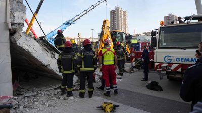 Beim Einsturz des Bahnhofsvordachs in Novi Sad sind 14 Menschen ums Leben gekommen.