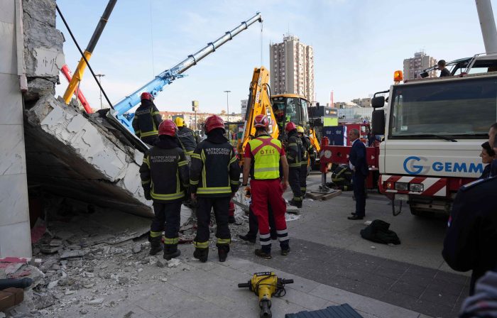 Beim Einsturz des Bahnhofsvordachs in Novi Sad sind 14 Menschen ums Leben gekommen.