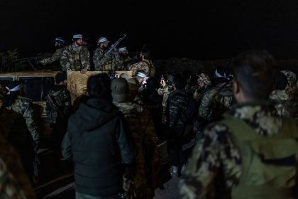 Kämpfe in Syrien: Russische Armee bombardiert Dschihadisten