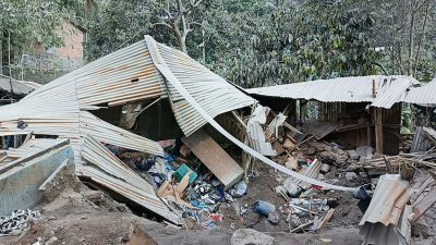 Glühender Hagel: Tausende Evakuierungen nach Vulkanausbruch in Indonesien