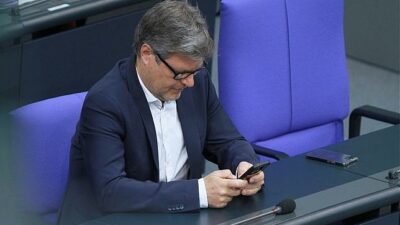 Vorbereitung auf Wahlkampf: Habeck ist zurück auf Twitter