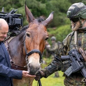 Wahlkampf mit Krieg und Aufrüstung: Das sind die Standpunkte der Parteien