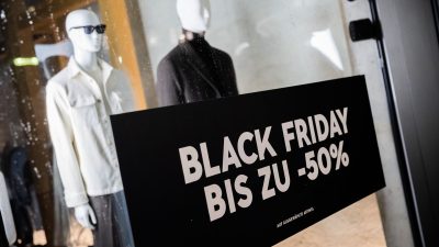 Umfrage: Kunden beim Black Friday 2024 anspruchsvoller