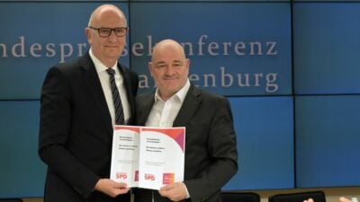 Brandenburg: Koalitionsvertrag von SPD und BSW vorgestellt – Bündnis auf der Kippe