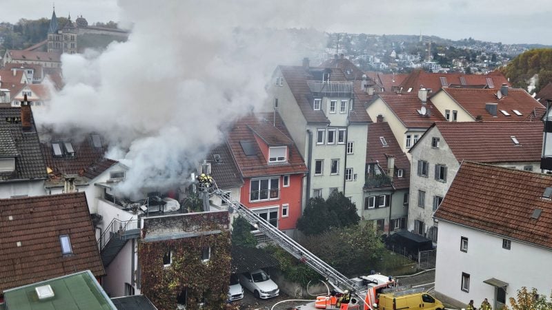 Zwei Tote und Verletzte gab es nach einem Brand in Esslingen.