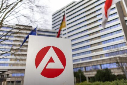 Kosten für Arbeitslosigkeit: Haushalt der Bundesagentur für Arbeit im Minus