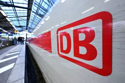Nach Blitzeinschlag: Massive Störungen im Fernverkehr der Bahn