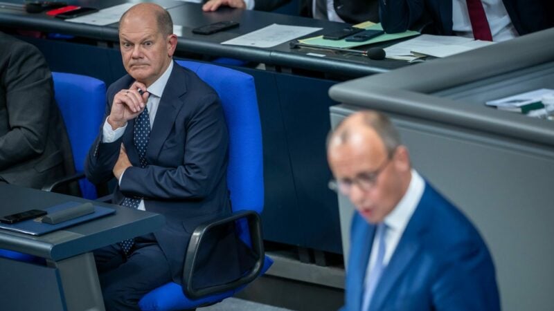 Kanzler Scholz und Unionskanzlerkandidat treten am Mittwoch im Bundestag zum inoffiziellen Wahlkampfauftakt gegeneinander an.