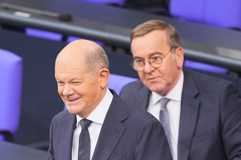 Nach einigem Zögern steht Verteidigungsminister Pistorius in der K-Frage jetzt hinter einer erneuten Kanzlerkandidatur von Olaf Scholz.