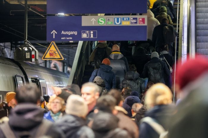 Verspätungen, Zugausfälle - im Bahnverkehr im Norden gibt es etliche Schwierigkeiten. 