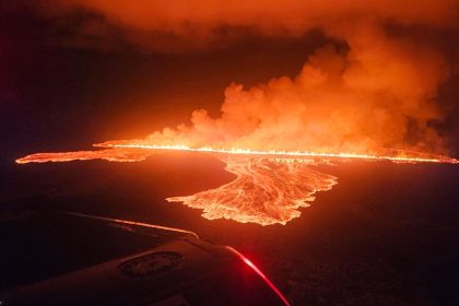 Grindavik: Vulkan in Island speit wieder Lava