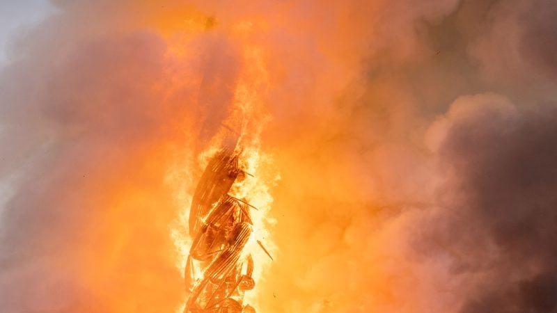 Auch die ikonische Turmspitze des Gebäudes wurde völlig von den Flammen zerstört. (Archivbild)