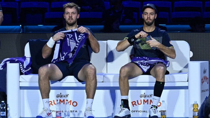 Kevin Krawietz (l) und Tim Pütz (r) stehen im Endspiel des Tennis-Saisonfinals.