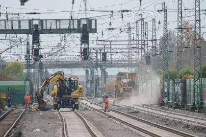 Ab Mitte Dezember sollen wieder Züge auf der Riedbahn rollen