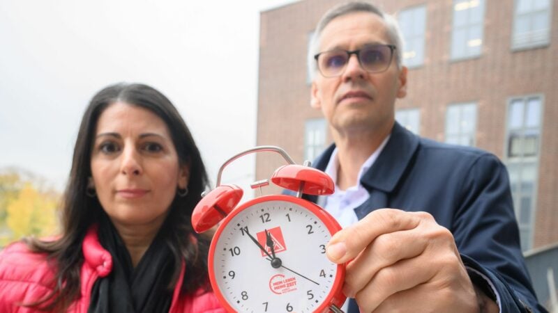 Betriebsratschefin Daniela Cavallo und IG-Metall-Bezirksleiter Thorsten Gröger wollen ihre Ideen für die Gesundung des angeschlagenen Konzerns darlegen. (Archivbild)