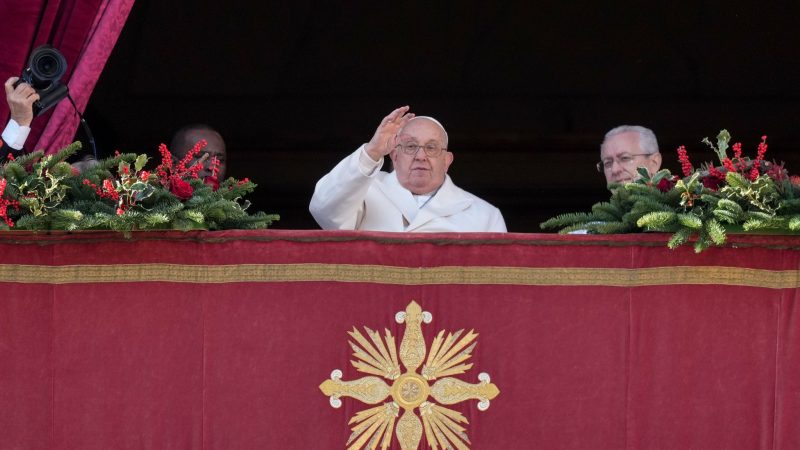 Papst Franziskus spendet Weihnachtssegen 'Urbi et Orbi