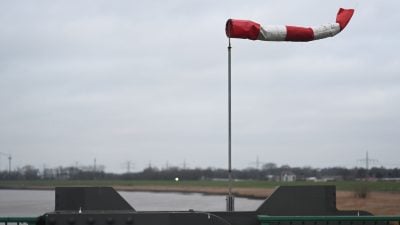 Sturm im Norden an Silvester:  In einigen Regionen besser keine Raketen zünden