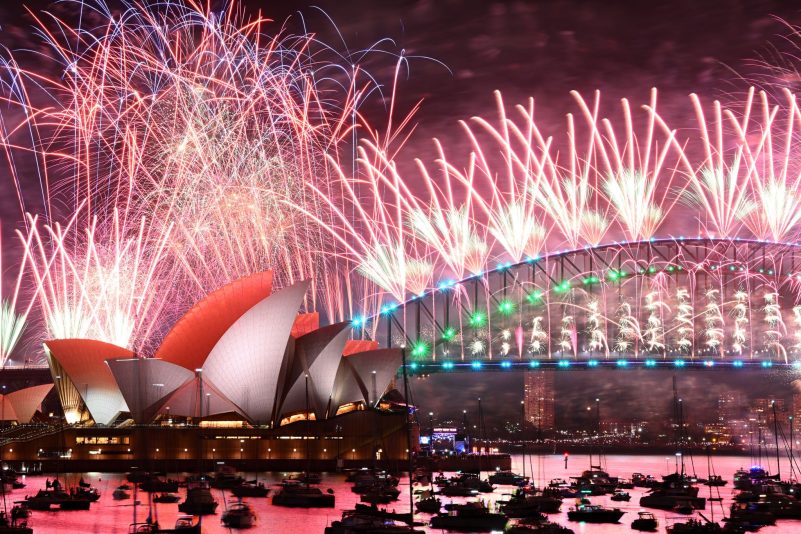 Das Mega-Feuerwerk vor der ikonischen Kulisse der Harbour Bridge und des Opernhauses ist weltberühmt.