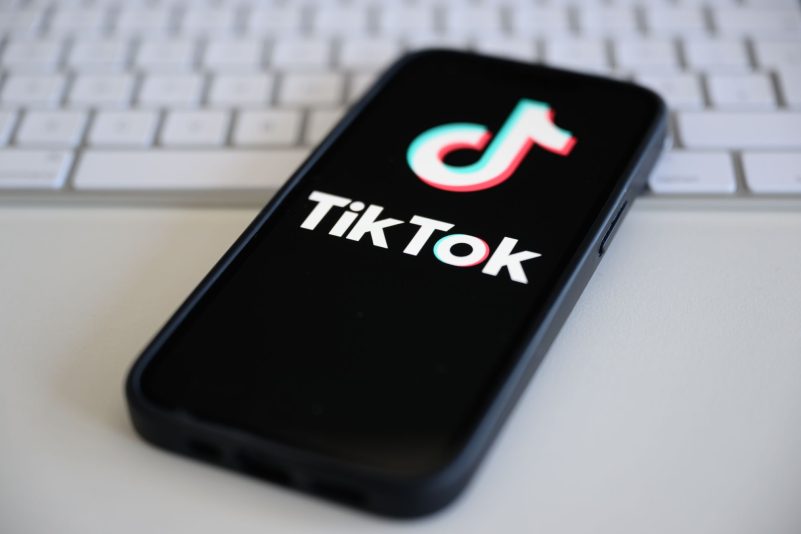 Der Zugang zur Kurzvideo-Plattform Tiktok soll in Albanien für ein Jahr lang gesperrt werden. (Symbolbild)