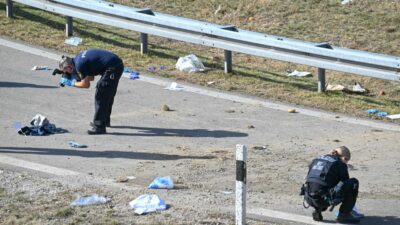 Polizisten tragen Mitschuld für tödlichen Unfall bei Nichtbeachtung von Verkehr