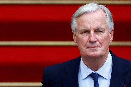 Barnier vor dem Aus? Misstrauensvotum in Paris – Fragen und Antworten