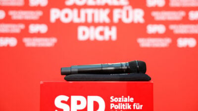 Vier Festnahmen nach Angriff auf SPD-Mitglieder und Polizisten in Berlin