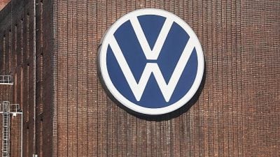 Bericht: VW und Betriebsrat einigen sich auf Milliarden-Umbau