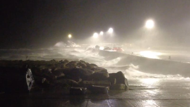 Hunderttausende Menschen waren in Irland vorübergehend ohne Strom.