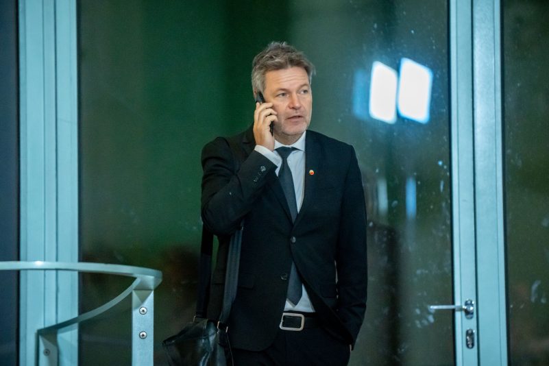 Grünen-Kanzlerkandidat Robert Habeck will Milliardäre zur Kasse bitten. (Archivbild)