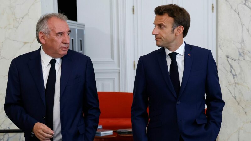 Der neue Premier Bayrou ist ein enger Vertrauter von Präsident Macron (Archivbild).