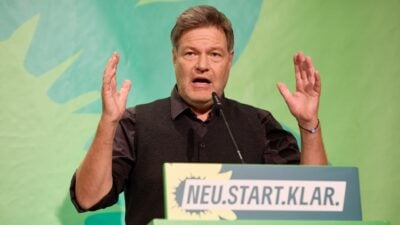 Habeck fordert Milliardärssteuer für Schulen – Opposition: „Grundsätzlich falsche Herangehensweise“