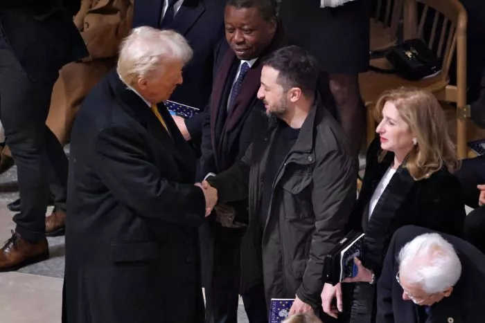 Zu den hohen Staatsgästen bei der Eröffnungszeremonie von Notre-Dame gehörten der designierte US-Präsident Donald Trump und der ukrainische Präsident Wolodymyr Selenskyj.