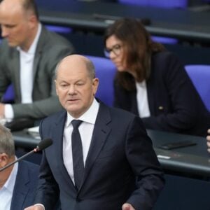 Erster Schritt zur Neuwahl: So will Scholz im Bundestag das Vertrauen verlieren