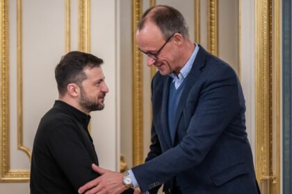 Selenskyj fordert „stärkere“ Hilfe Deutschlands – Merz sagt bei Besuch Taurus zu