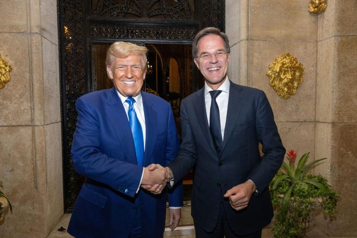 «Er wird wollen, dass wir mehr tun», sagte Rutte (r) zu möglichen künftigen Forderungen von Donald Trump. (Archivbild)