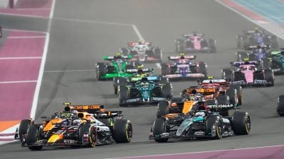 Verstappen triumphiert im Katar-Chaos – Team-Titel vertagt